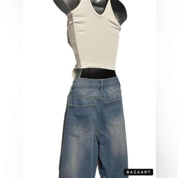 Middle Waist Denim Washed Pocket Jeans - Picture 9 of 10